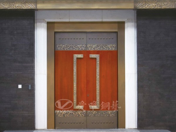 佛山定制銅門應(yīng)該需要注意哪些方面問題呢？
